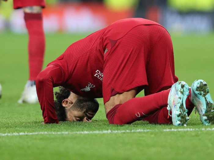LONDON, ENGLAND - NOVEMBER 06:  Mohamed Salah of Liverpool celebrates scoring  the 2nd goal during the Premier League match between Tottenham Hotspur and Liverpool FC at Tottenham Hotspur Stadium on November 6, 2022 in London, United Kingdom. (Photo by Marc Atkins/Getty Images)