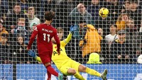 Mohamed Salah teranyar bawa Liverpool menang 2-1 atas Tottenham Hotspur pada Minggu (6/11) malam WIB dalam lanjutan Liga Inggris. Salah borong dua gol! (Getty Images)