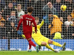 Mohamed Salah teranyar bawa Liverpool menang 2-1 atas Tottenham Hotspur pada Minggu (6/11) malam WIB dalam lanjutan Liga Inggris. Salah borong dua gol! (Getty Images)