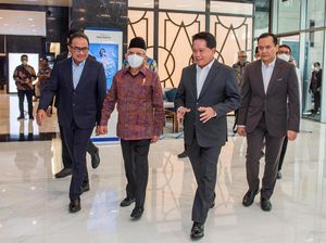 Momen Wapres Maruf Amin Tinjau Kantor BSI di Dubai