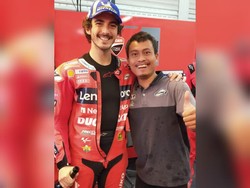 Jadi Teknisi Helm Bagnaia Juara MotoGP, Berapa Gaji Mugiyono?