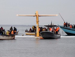 Terpopuler: Pesawat Jatuh ke Danau, 19 Orang Tewas