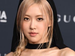 YG Bantah Rosé BLACKPINK Pacaran dengan Kang Dong Won YG Bantah Rosé BLACKPINK Pacaran dengan Kang Dong Won