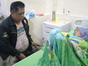 Segepok Uang Rp 12 Juta Ternyata untuk Pengobatan Adik yang Sakit Liver Segepok Uang Rp 12 Juta Ternyata untuk Pengobatan Adik yang Sakit Liver