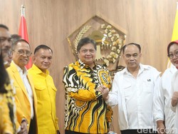 Ini Isi Pertemuan Tertutup Airlangga dan Gabungan Relawan Jokowi