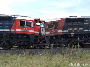 KNKT Selidiki Penyebab Tabrakan 2 Kereta Api di Lampung