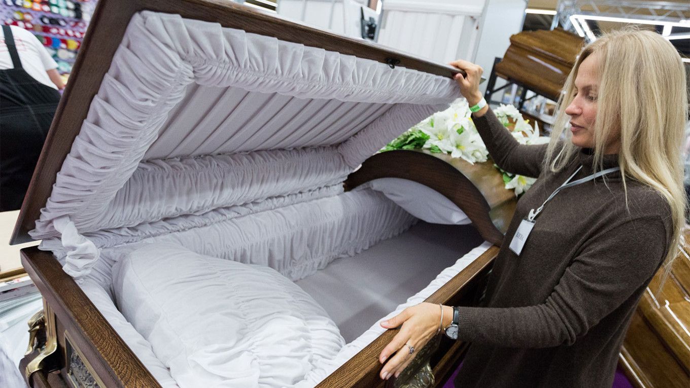 Terapi Dikubur Hidup-hidup di Rusia