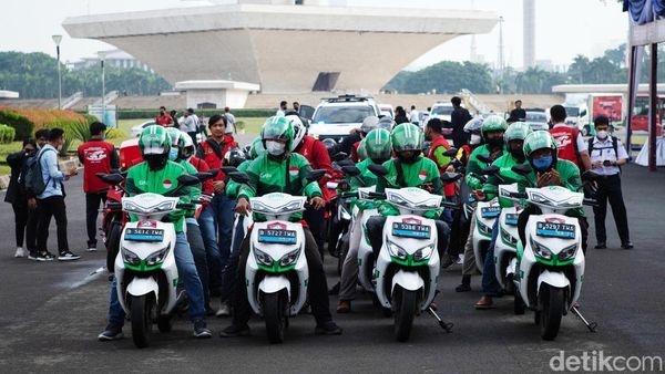 Wuusss... Touring Jakarta-Bali Kampanyekan Kendaraan Ramah Lingkungan