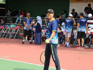 Legenda Tenis Yayuk Basuki Beraksi di Kagama Cup XV Legenda Tenis Yayuk Basuki Beraksi di Kagama Cup XV