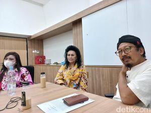 Seniman YSH Pameran di Museum Nasional Lusa, Ada Lukisan Jokowi-Prabowo