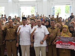 Andre Rosiade Perjuangkan Nasib Ratusan Guru Honorer di Bukittinggi