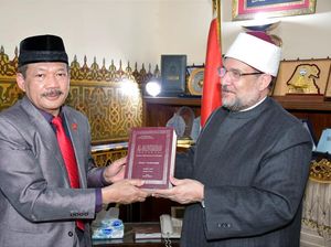 Menteri Wakaf Mesir Puji Kinerja hingga Model Distribusi Zakat BAZNAS Menteri Wakaf Mesir Puji Kinerja hingga Model Distribusi Zakat BAZNAS