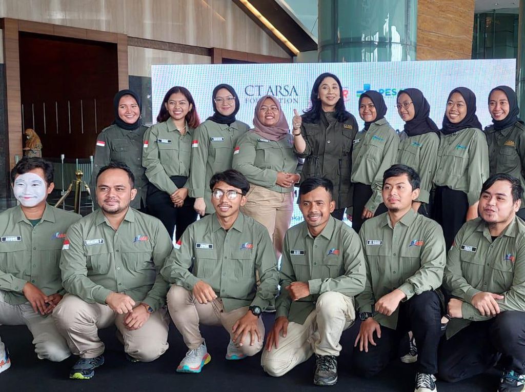 Bakti Relawan PIJAR dan PESAT CT ARSA Mengabdi ke Pelosok Negeri Bakti Relawan PIJAR dan PESAT CT ARSA Mengabdi ke Pelosok Negeri