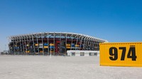 Stadion 974 yang konstruksinya menggunakan kontainer ini terletak di Kota Doha. Matthew Ashton-AMA/Getty Images.