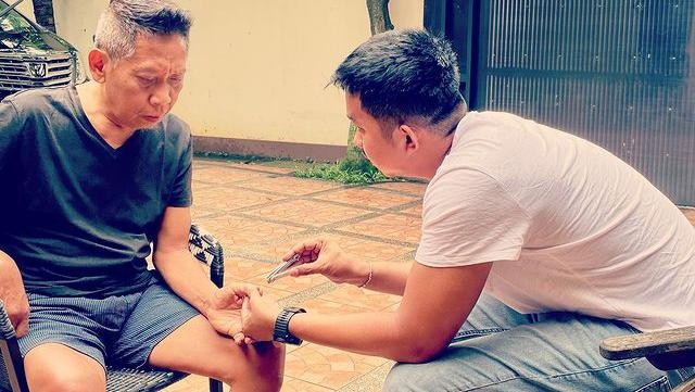 Berita Seputar Selebriti Insertlive Terkini : Kondisi Membaik, Perjuangan Tukul Arwana Usai Pendarahan Otak Jalani Berbagai Jenis Terapi