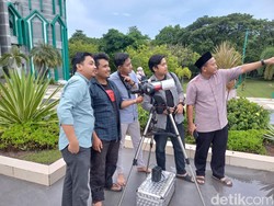 Kemenag Sulsel Pantau Gerhana Bulan Total Jelang Salat di Masjid Al-Markaz