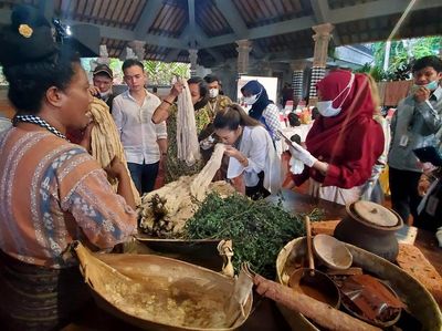 Mengenalkan Kearifan Lokal di Bali pada Delegasi ASEAN