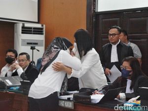 Kebiasaan Susi ART Sambo Jawab Siap Bikin Pengunjung Sidang Tertawa