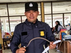 Bawa Celurit Saat Sekolah, Siswa SMP Sukabumi Diamankan Polisi