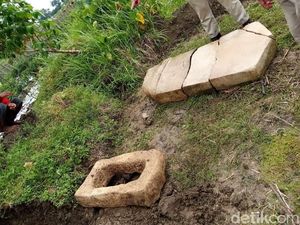 Prasasti Purwokerto, Peninggalan Airlangga di Lamongan yang Tak Utuh Lagi Prasasti Purwokerto, Peninggalan Airlangga di Lamongan yang Tak Utuh Lagi