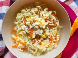 Resep Mie Ayam Kuah Sayuran yang Kaya Nutrisi untuk Makan Siang Anak