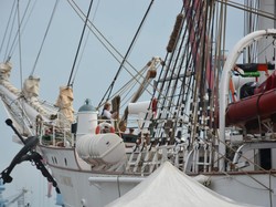 Setahun Berlayar, Kapal Statsraad Lehmkuhl dari Norwegia Sandar di Priok