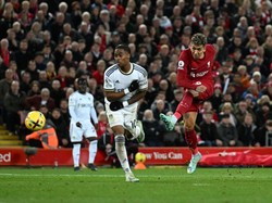 Di Liga Inggris, Roberto Firmino sudah kemas enam gol dan tiga assist dari 12 laga. Itu lebih baik dari Richarlison (0 gol dan dua assist dari sembilan laga), Gabriel Martinelli (lima gol dan dua assist dari 13 laga), Antony (tiga gol dan 0 assist dari enam laga), dan Gabriel Jesus (lima gol dan lima assist dari 13 laga) (Getty Images)