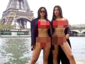 Pakai Bikini di Menara Eiffel, Polisi Langsung Datang Menyergap