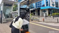 Ini Wujud PLTS Mini di Dukuh Atas buat Charge HP hingga Sepeda Listrik