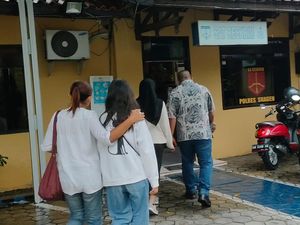 KPAI Kecam Guru SMAN 1 Sumberlawang yang Marahi Siswi gegara Jilbab KPAI Kecam Guru SMAN 1 Sumberlawang yang Marahi Siswi gegara Jilbab