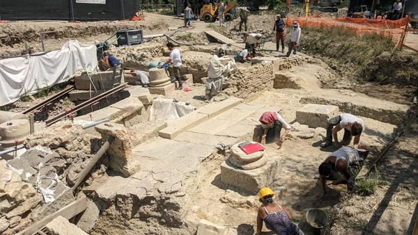 Arkeolog Italia Temukan Patung Perunggu Berusia Ribuan Tahun