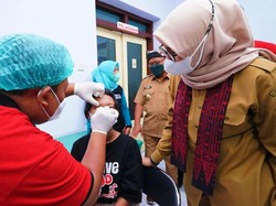 Banyuwangi Gandeng Yayasan Kemanusiaan Teken MoU Layanan Kesehatan Mata Gratis