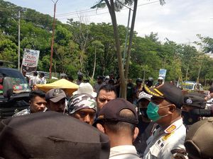Harga Tanah Naik 1.800 Persen, Bupati Manggarai Barat Didemo Warga