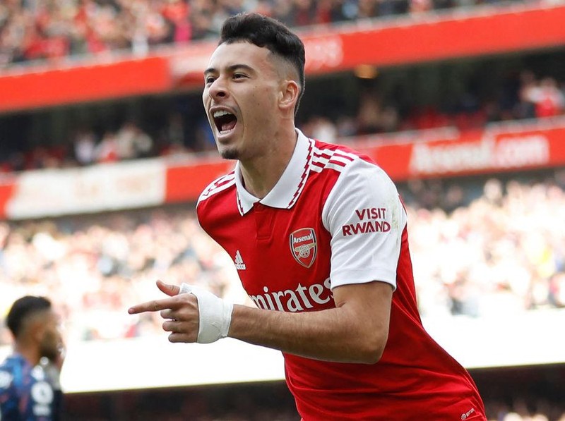 Arsenal's Brazilian midfielder Gabriel Martinelli celebrates after scoring the opening goal of the English Premier League football match between Arsenal and Nottingham Forest at the Emirates Stadium in London on October 30, 2022. - - RESTRICTED TO EDITORIAL USE. No use with unauthorized audio, video, data, fixture lists, club/league logos or 'live' services. Online in-match use limited to 120 images. An additional 40 images may be used in extra time. No video emulation. Social media in-match use limited to 120 images. An additional 40 images may be used in extra time. No use in betting publications, games or single club/league/player publications. (Photo by Ian Kington / AFP) / RESTRICTED TO EDITORIAL USE. No use with unauthorized audio, video, data, fixture lists, club/league logos or 'live' services. Online in-match use limited to 120 images. An additional 40 images may be used in extra time. No video emulation. Social media in-match use limited to 120 images. An additional 40 images may be used in extra time. No use in betting publications, games or single club/league/player publications. / RESTRICTED TO EDITORIAL USE. No use with unauthorized audio, video, data, fixture lists, club/league logos or 'live' services. Online in-match use limited to 120 images. An additional 40 images may be used in extra time. No video emulation. Social media in-match use limited to 120 images. An additional 40 images may be used in extra time. No use in betting publications, games or single club/league/player publications. (Photo by IAN KINGTON/AFP via Getty Images)