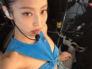 8 Gaya Seksi Personel BLACKPINK yang Tuai Perdebatan Netizen