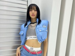 Soal Neck Strain, Cedera yang Bikin Lisa BLACKPINK Batal Pole Dance di Konser