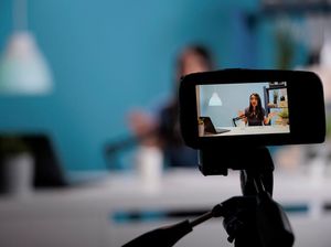 Kisah Kartini Jadi Content Creator Sukses hingga Bisa Nafkahi Keluarga Kisah Kartini Jadi Content Creator Sukses hingga Bisa Nafkahi Keluarga