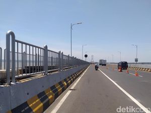 Toron di Suramadu Masih Lancar Tiga Hari Jelang Idul Adha Toron di Suramadu Masih Lancar Tiga Hari Jelang Idul Adha