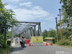 Warga Resah Jembatan Glagah Kulon Progo 2 Bulan Rusak Tak Kunjung Diperbaiki