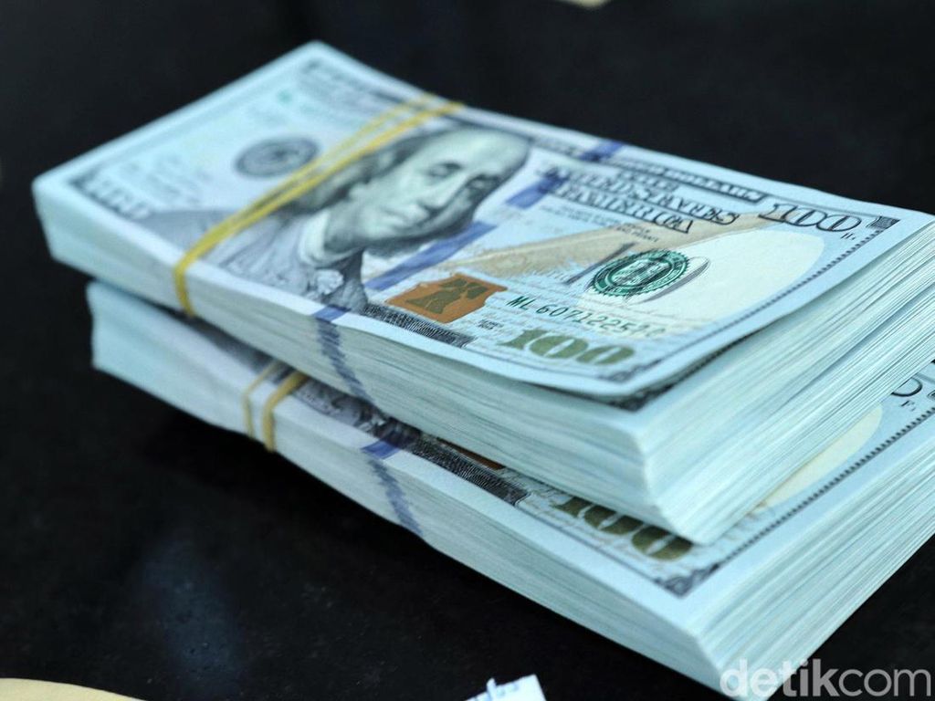 Dolar AS Menguat, Kembali Lampaui Rp 15.500