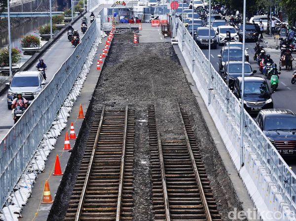 Lagi, Rel Trem Peninggalan Belanda Ditemukan di Proyek MRT