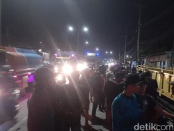 Kecelakaan 2 Truk Tewaskan 1 Orang di Tugurejo, Jalur Pantura Semarang Macet