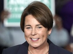Maura Healey Jadi Gubernur Lesbian Pertama di AS