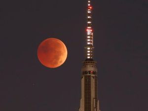 Gerhana Bulan Total Akan Bisa Dilihat di Indonesia pada 2025, Catat Tanggalnya! Gerhana Bulan Total Akan Bisa Dilihat di Indonesia pada 2025, Catat Tanggalnya!