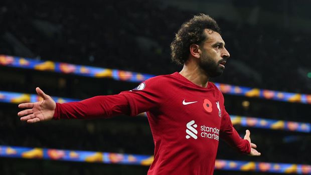 LONDON, ENGLAND - NOVEMBER 06:  Mohamed Salah of Liverpool celebrates scoring  the 2nd goal during the Premier League match between Tottenham Hotspur and Liverpool FC at Tottenham Hotspur Stadium on November 6, 2022 in London, United Kingdom. (Photo by Marc Atkins/Getty Images)