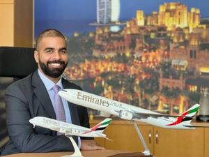 Ini Dia Pilot Baru Emirates di Indonesia