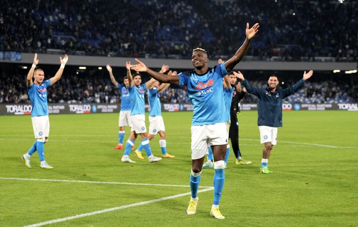 NAPLES, ITALY - NOVEMBER 08: Victor Osimhen of SSC Napoli celebrates the Victory with team mates ,during the Serie A match between SSC Napoli and Empoli FC at Stadio Diego Armando Maradona on November 8, 2022 in Naples, Italy. (Photo by MB Media/Getty Images)