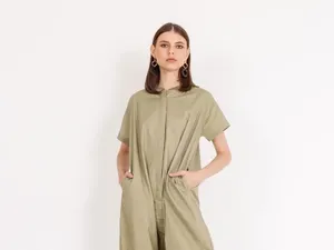 Rekomendasi Outfit Hari Pahlawan yang Simple untuk Pria dan Wanita