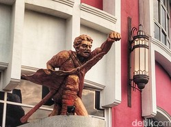 Kisah Heroik Madun Hadang Pasukan Inggris di Balik Patung Perjuangan Tunjungan