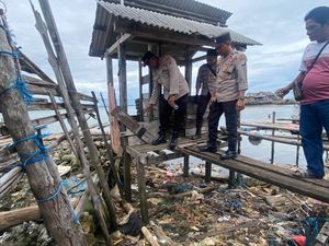 Wanita Buang Janin di Toilet Kotabaru Bunuh Anaknya Saat di Kandungan Wanita Buang Janin di Toilet Kotabaru Bunuh Anaknya Saat di Kandungan